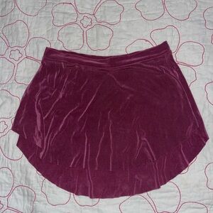 Bullet Pointe Skirt
